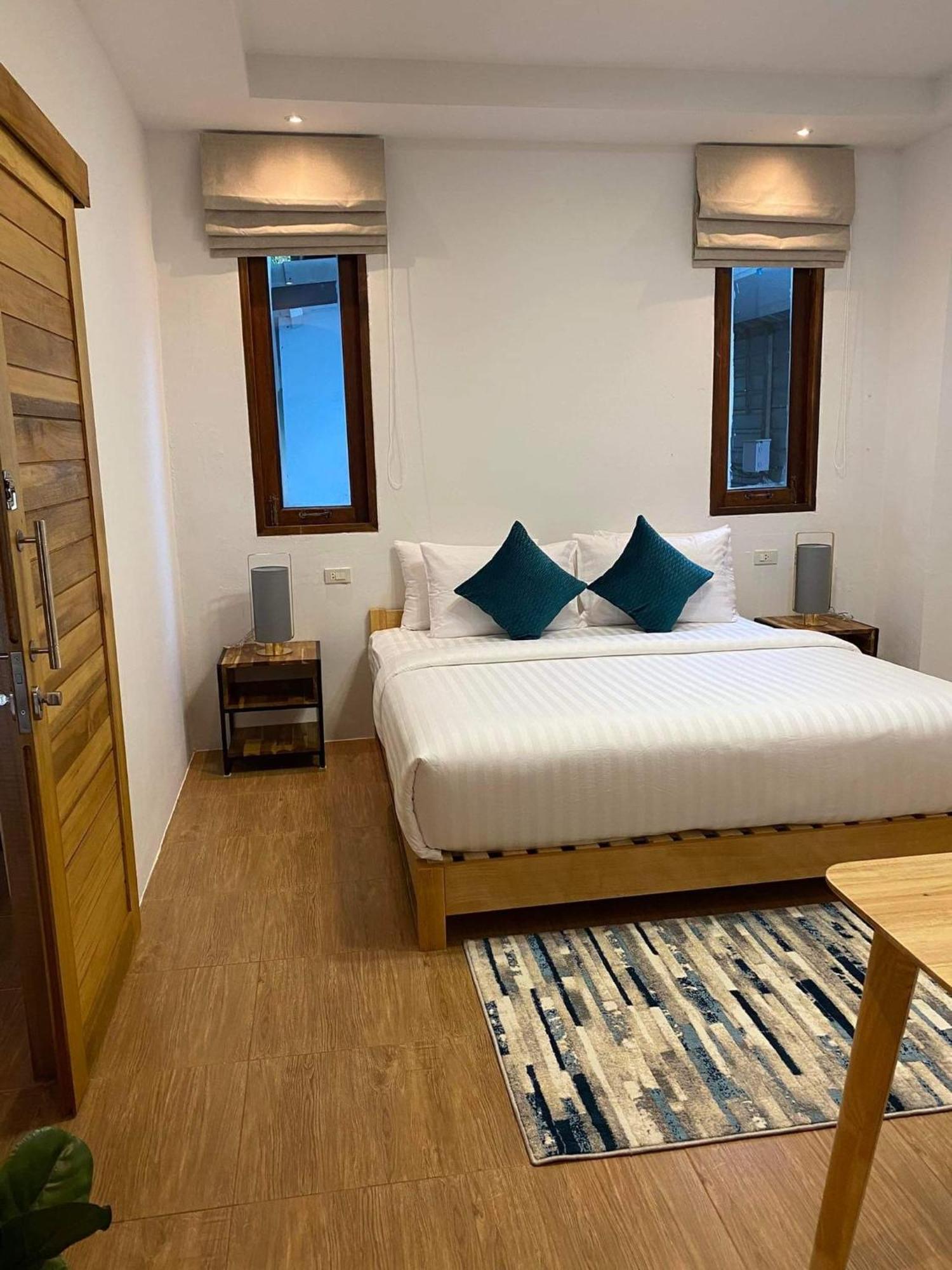 Benjamin'S Hut Hotel Сритану Екстериор снимка