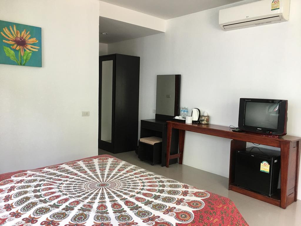 Benjamin'S Hut Hotel Сритану Екстериор снимка