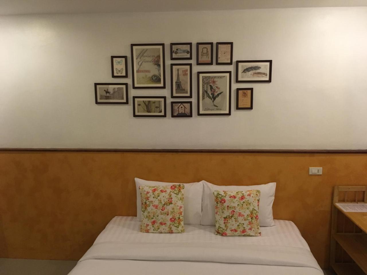 Benjamin'S Hut Hotel Сритану Екстериор снимка