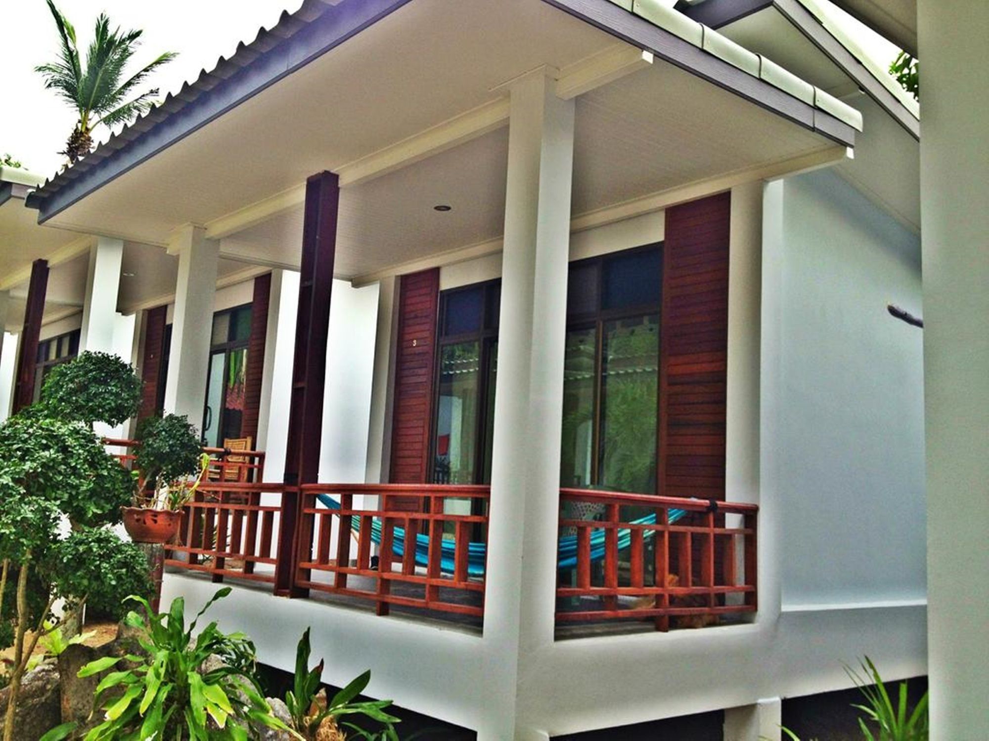 Benjamin'S Hut Hotel Сритану Екстериор снимка